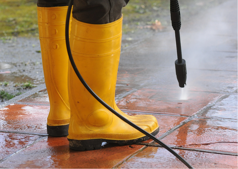 Pressure cleaning Hobe Sound FL removing dirt, grime, and buildup to restore clean exterior surfaces.
